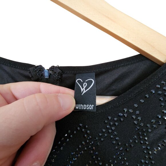 Windsor Sequin Bodycon Dress With Long Sleeves & Back Zip Closure - Size S - Picture 3 of 4